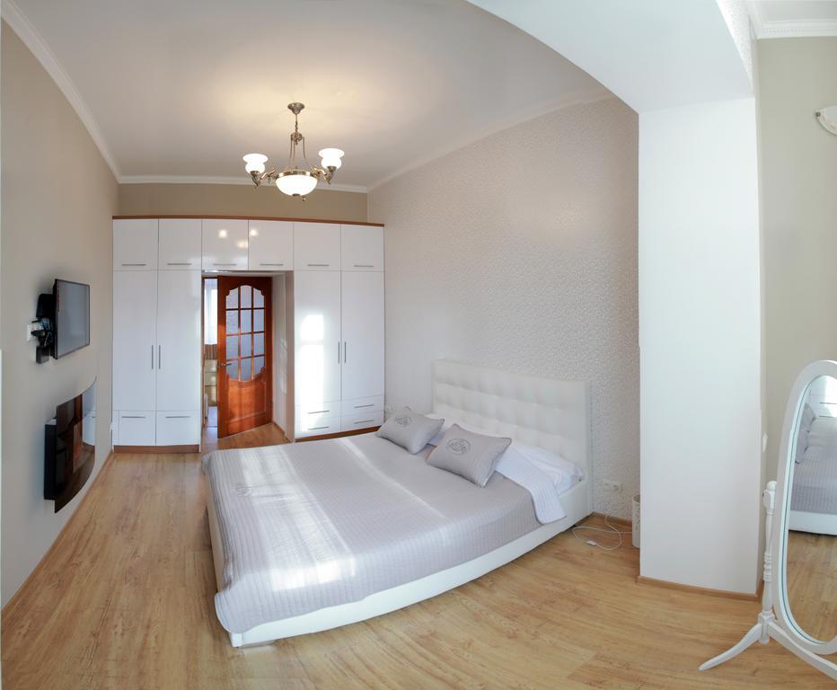 Lotos For You Apartments Mykolajiv Buitenkant foto