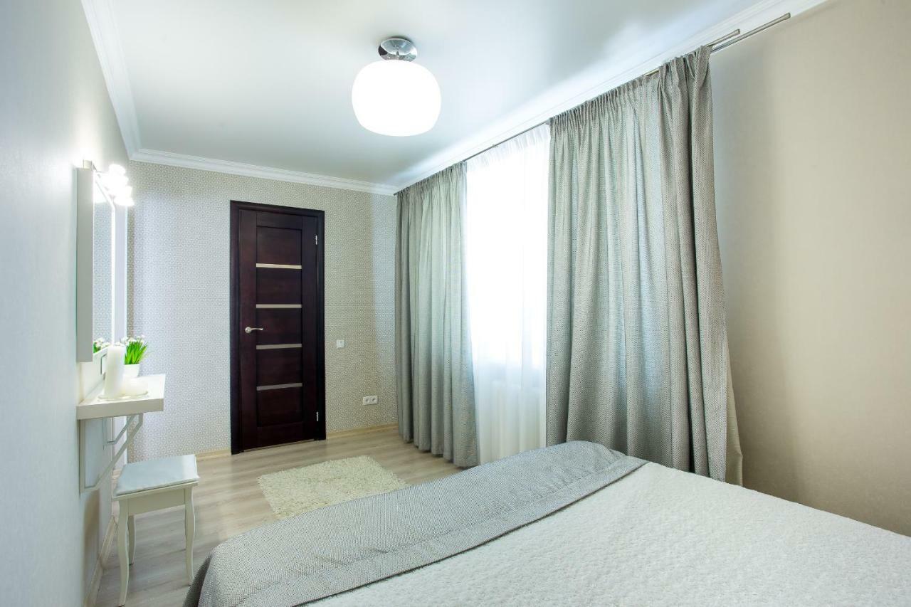 Lotos For You Apartments Mykolajiv Buitenkant foto